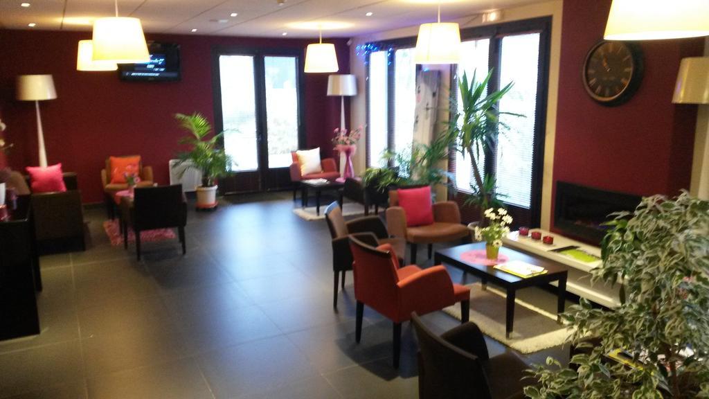 Kyriad Quimper Sud Экстерьер фото